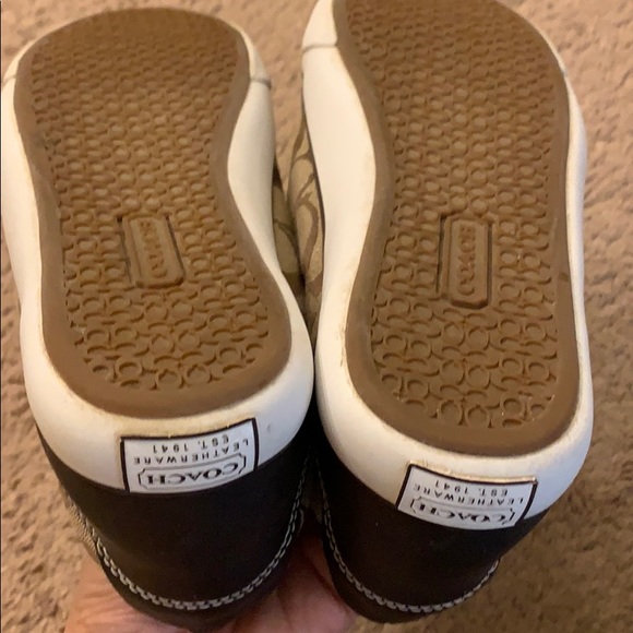 Coach Barrett Sneakers. Size 7 - Picture 4 of 8